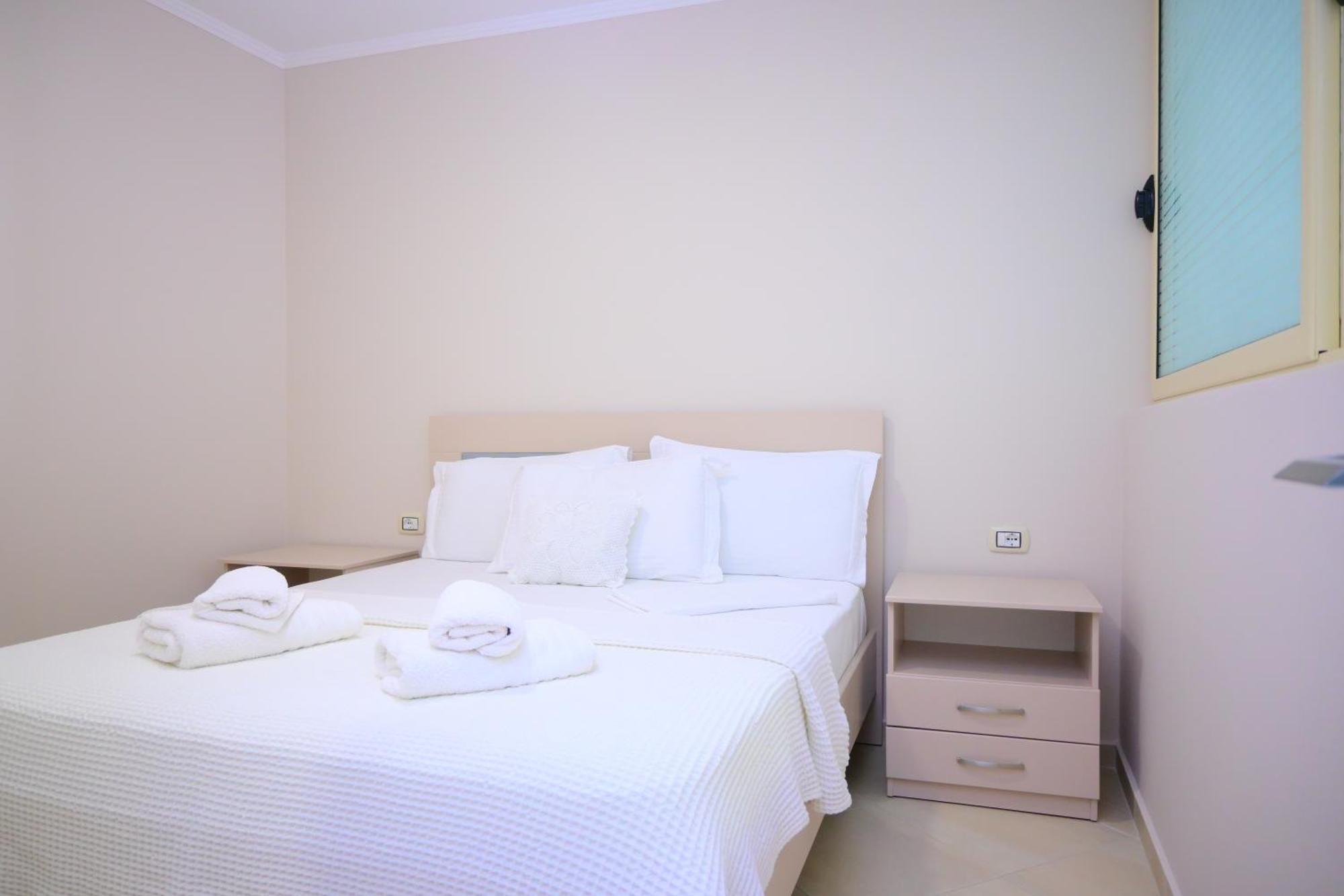 Eleana'S Apartament Sarandë Exteriér fotografie